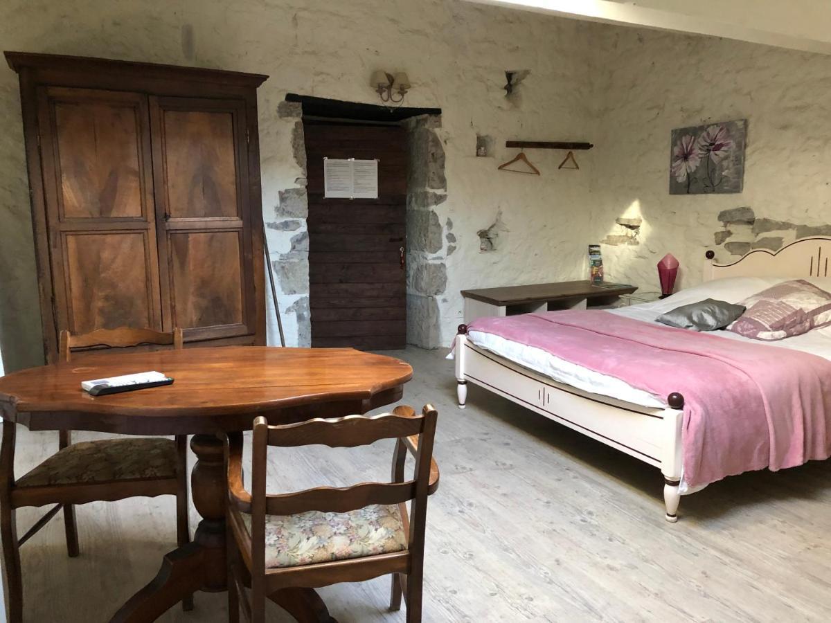 Bed and Breakfast L'Apogee Labeaume Exterior foto