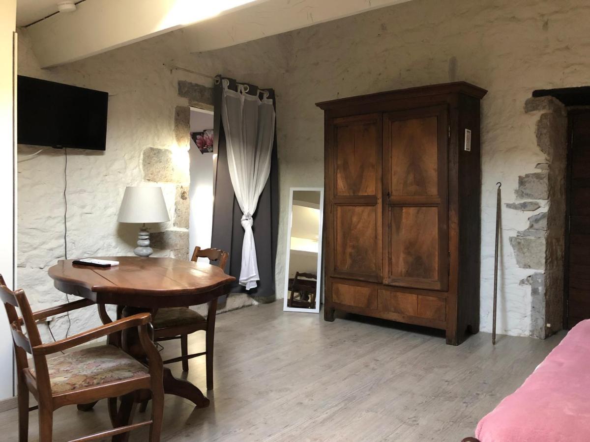 Bed and Breakfast L'Apogee Labeaume Exterior foto